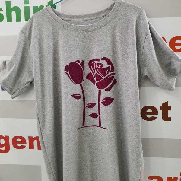 T-Shirt donna lunga con stampa rose glitter