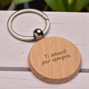 Portachiavi rotondo in legno personalizzabile ad incisione con nome o dedica - immagine 3