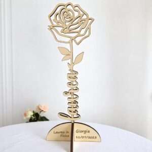 Rosa stilizzata in legno personalizzabile con nome e frase idea regalo maestra - immagine 5
