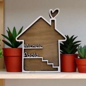 Decorazione casa in legno personalizzata con nomi idea regalo casa nuova - immagine 2