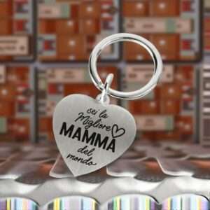 Portachiavi forma a cuore personalizzato sei la migliore mamma del mondo idea regalo - immagine 2