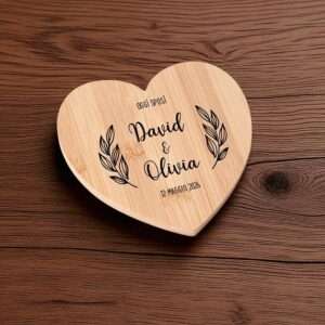 Tagliere cuore personalizzato in legno bomboniera matrimonio nozze con nomi e data - immagine 2