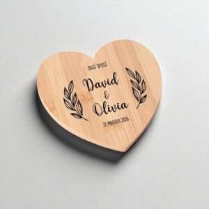 Tagliere cuore personalizzato in legno bomboniera matrimonio nozze con nomi e data - immagine 3